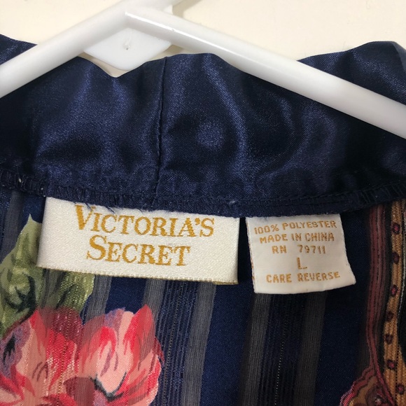 Victoria’s Secret Floral Button Up Pajama Top - Picture 6 of 6